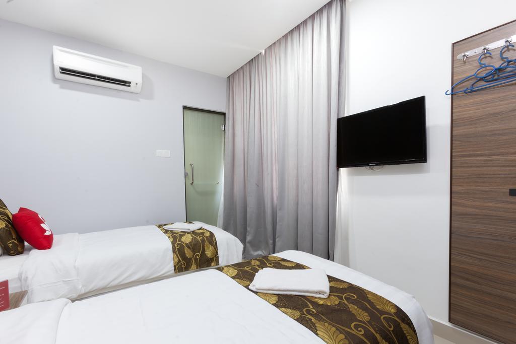 D'Metro Hotel Shah Alam Exteriör bild