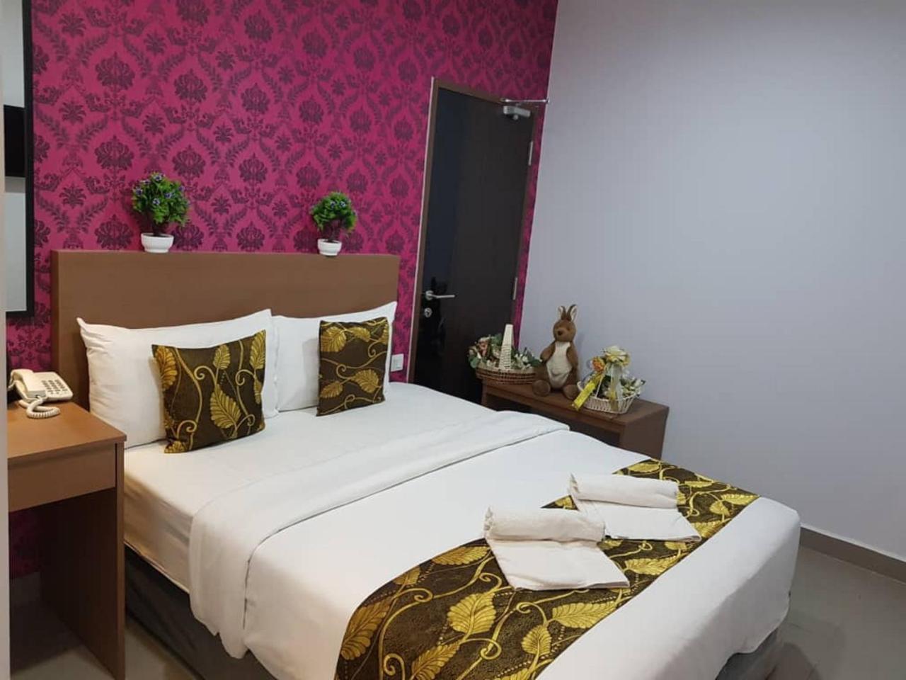 D'Metro Hotel Shah Alam Exteriör bild