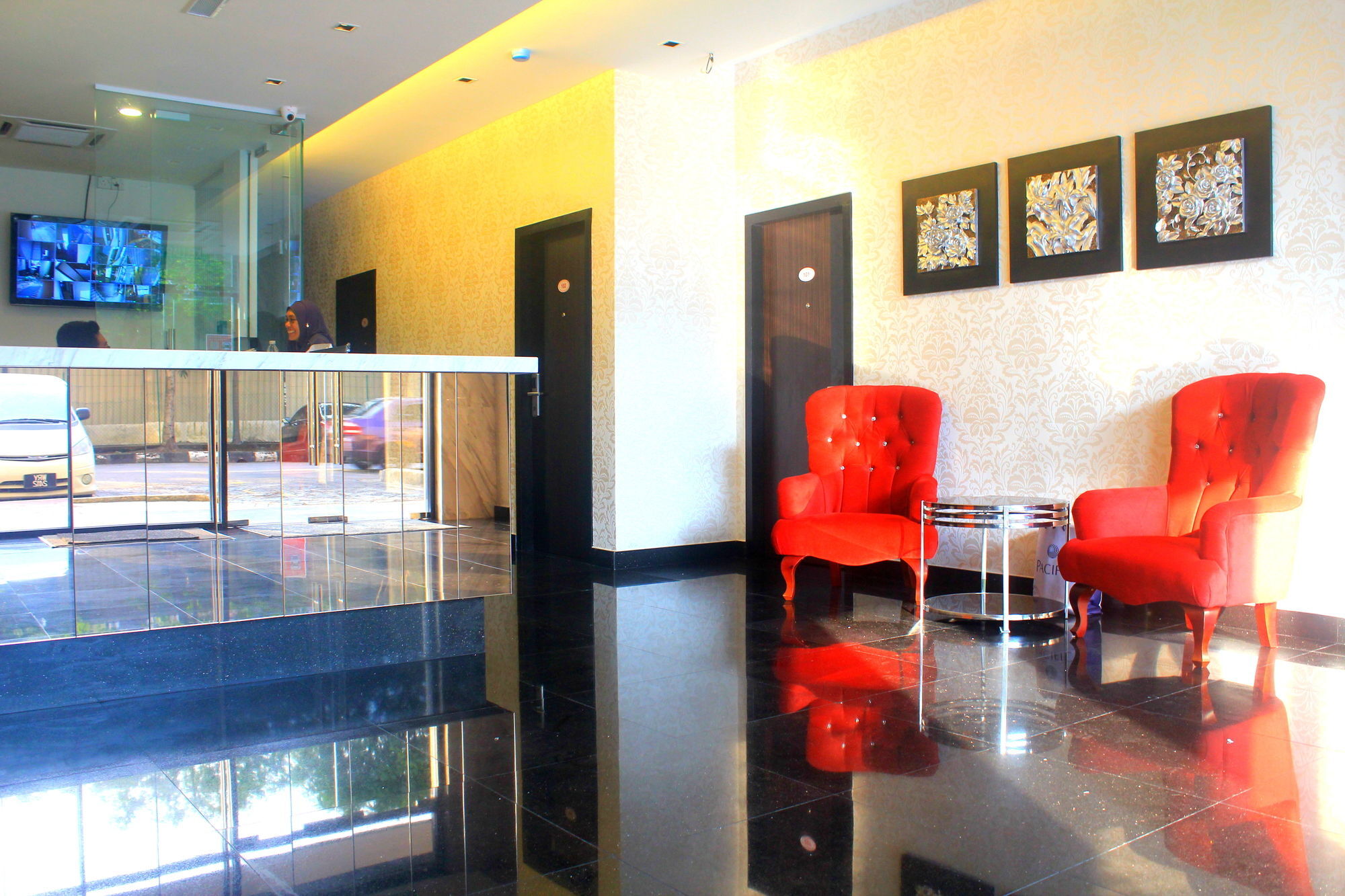 D'Metro Hotel Shah Alam Exteriör bild