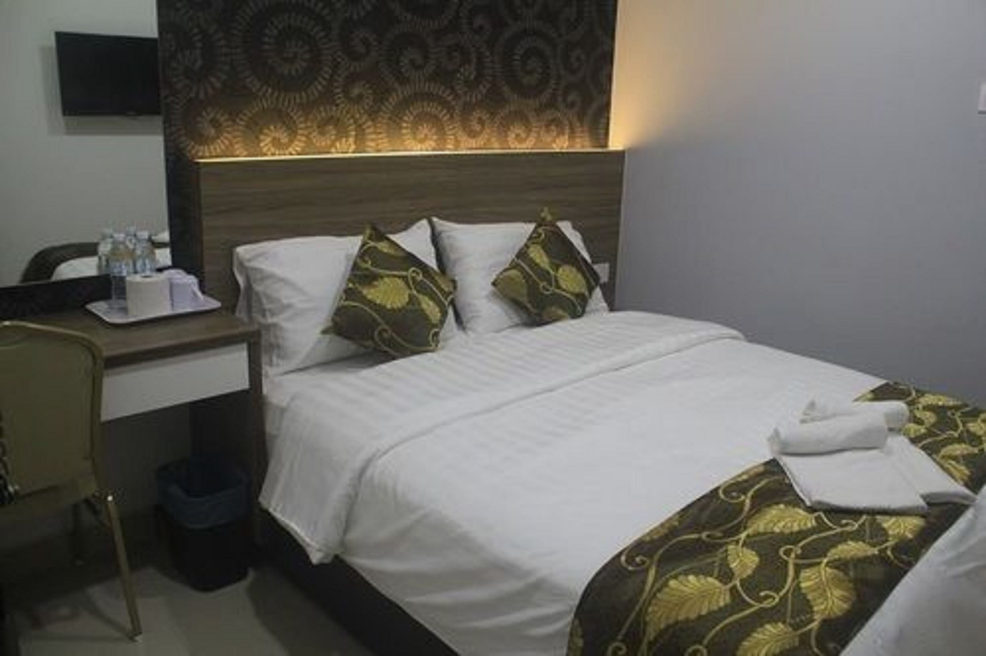 D'Metro Hotel Shah Alam Exteriör bild