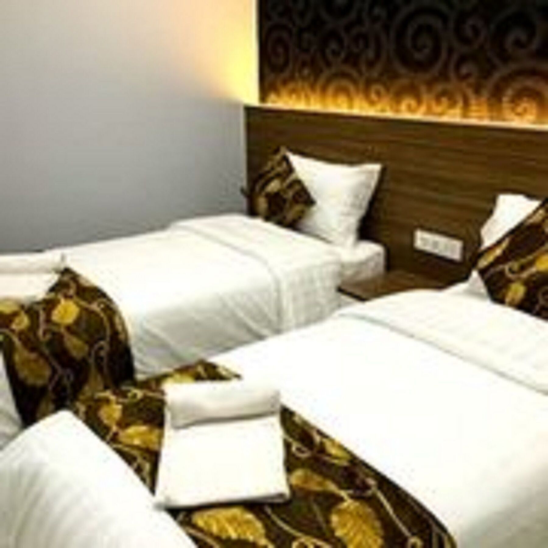 D'Metro Hotel Shah Alam Exteriör bild